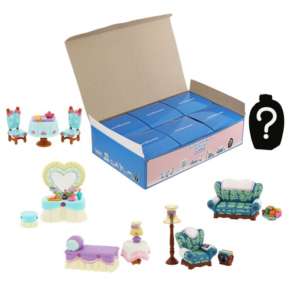 6 figures Minnie's house