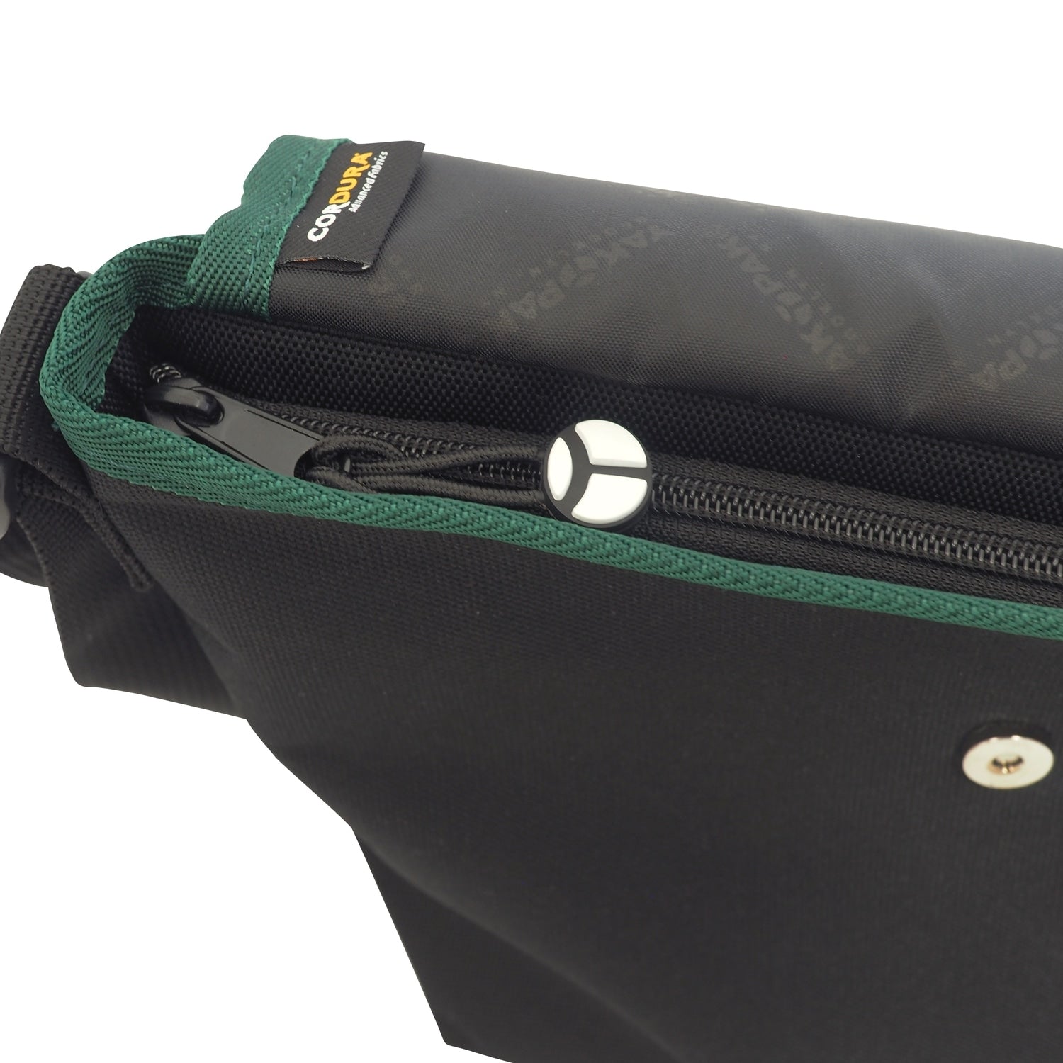 YAKPAK Mini Messenger Nyaoha
