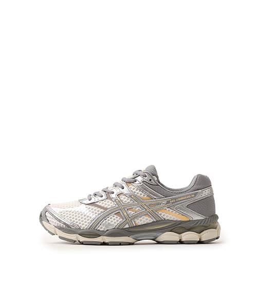 ASICS GEL-CUMULUS 16 sneakers with Japanese design details from Japan