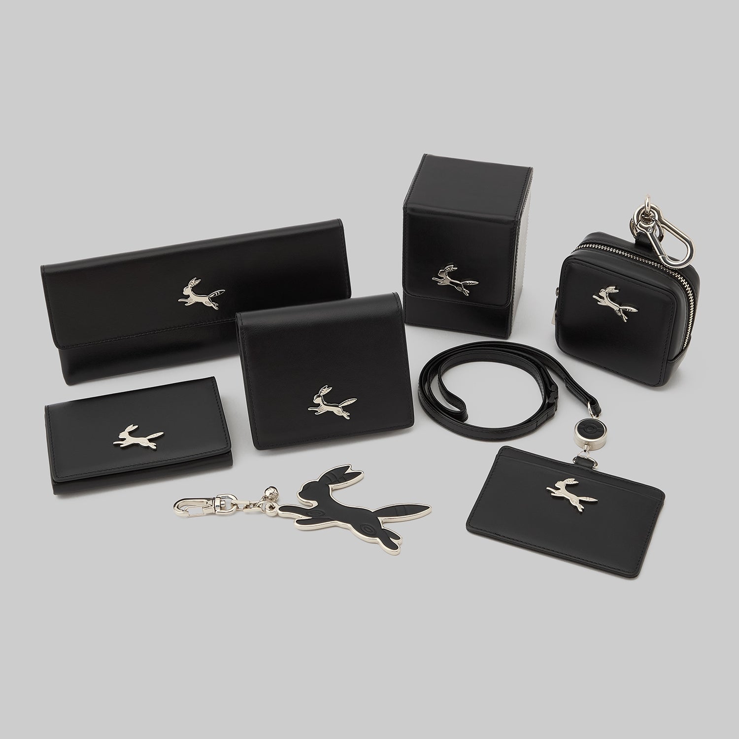 Umbreon keychain with Dark-type design from Pokemon Center Online Japan