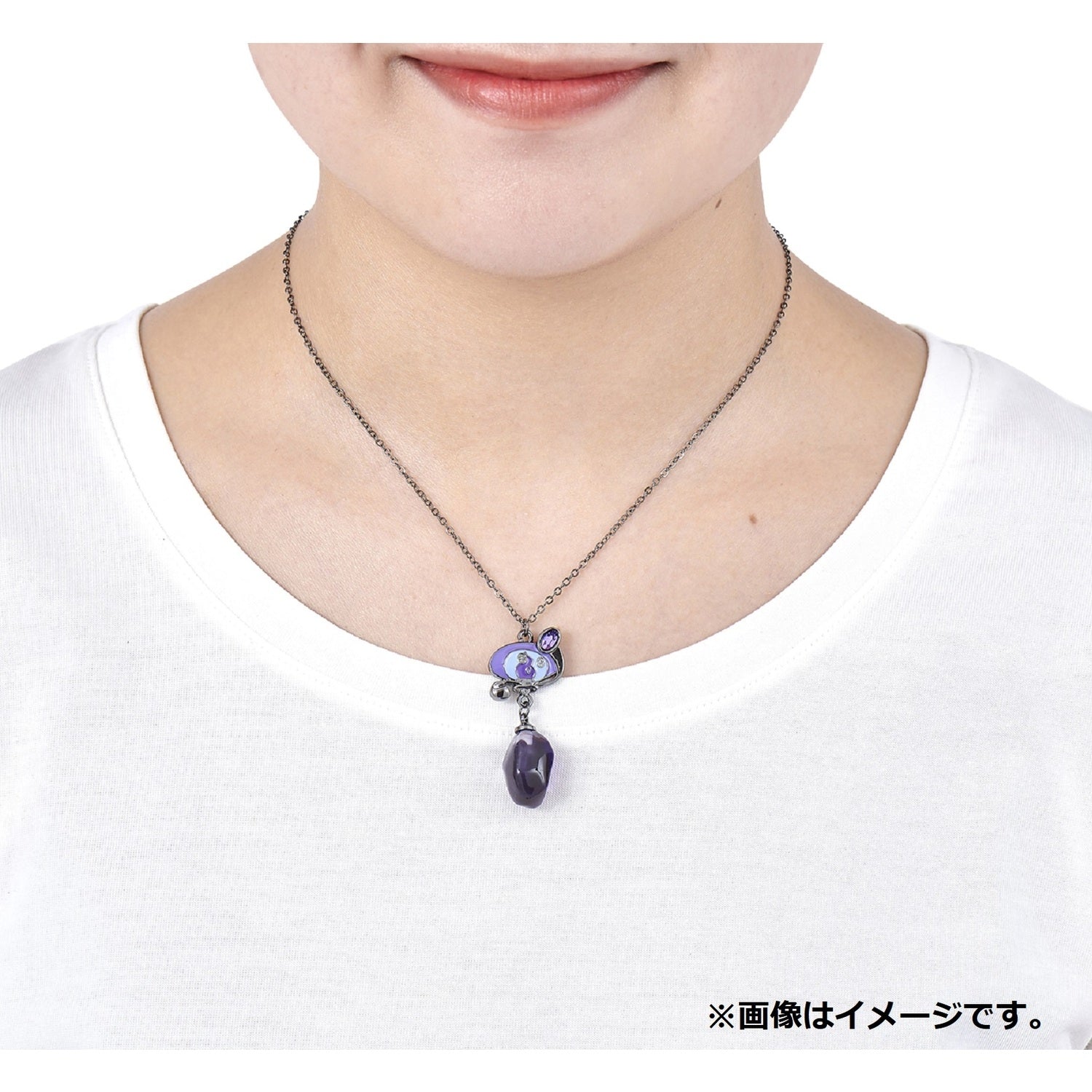 Close-up of Pokémon SHINKA NO ISHI Rampler & Yami Ishi Necklace, showcasing Japanese quality