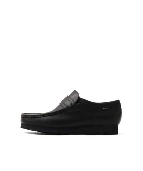 Clarks WallaLoaferGTX sneakers with unique lacing system from Japan