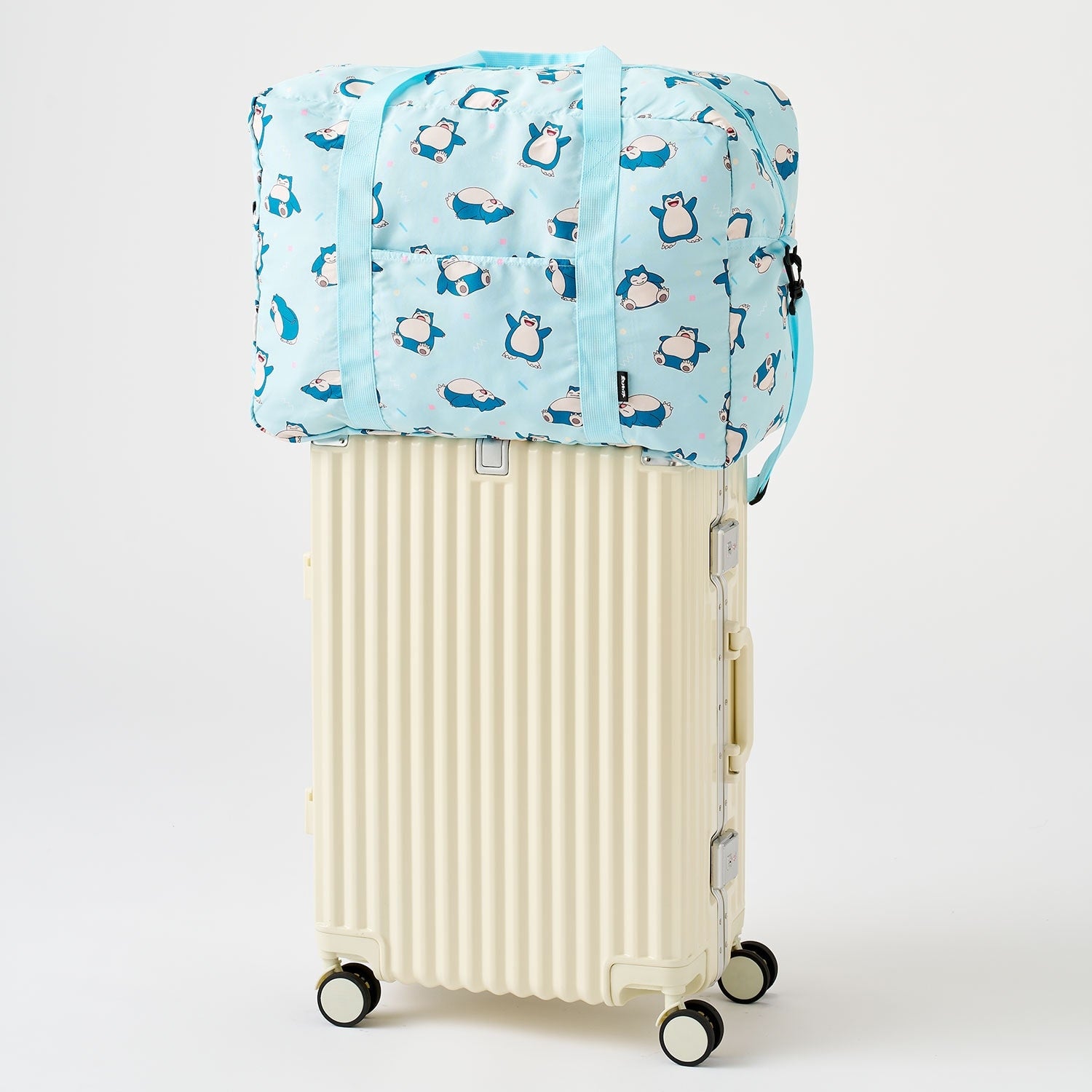 Carry-on bag that can be stored in a pouch 45L Snorlax