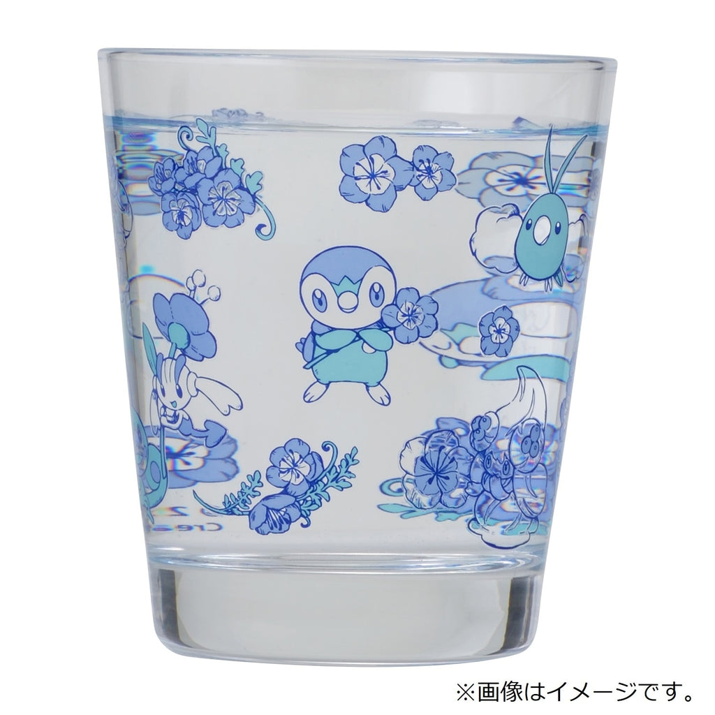 Baby Blue Eyes, a glass that changes color when cooled
