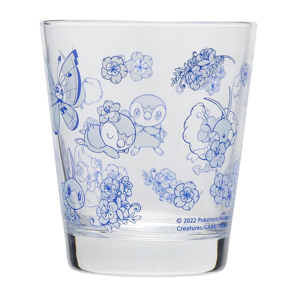 Baby Blue Eyes, a glass that changes color when cooled