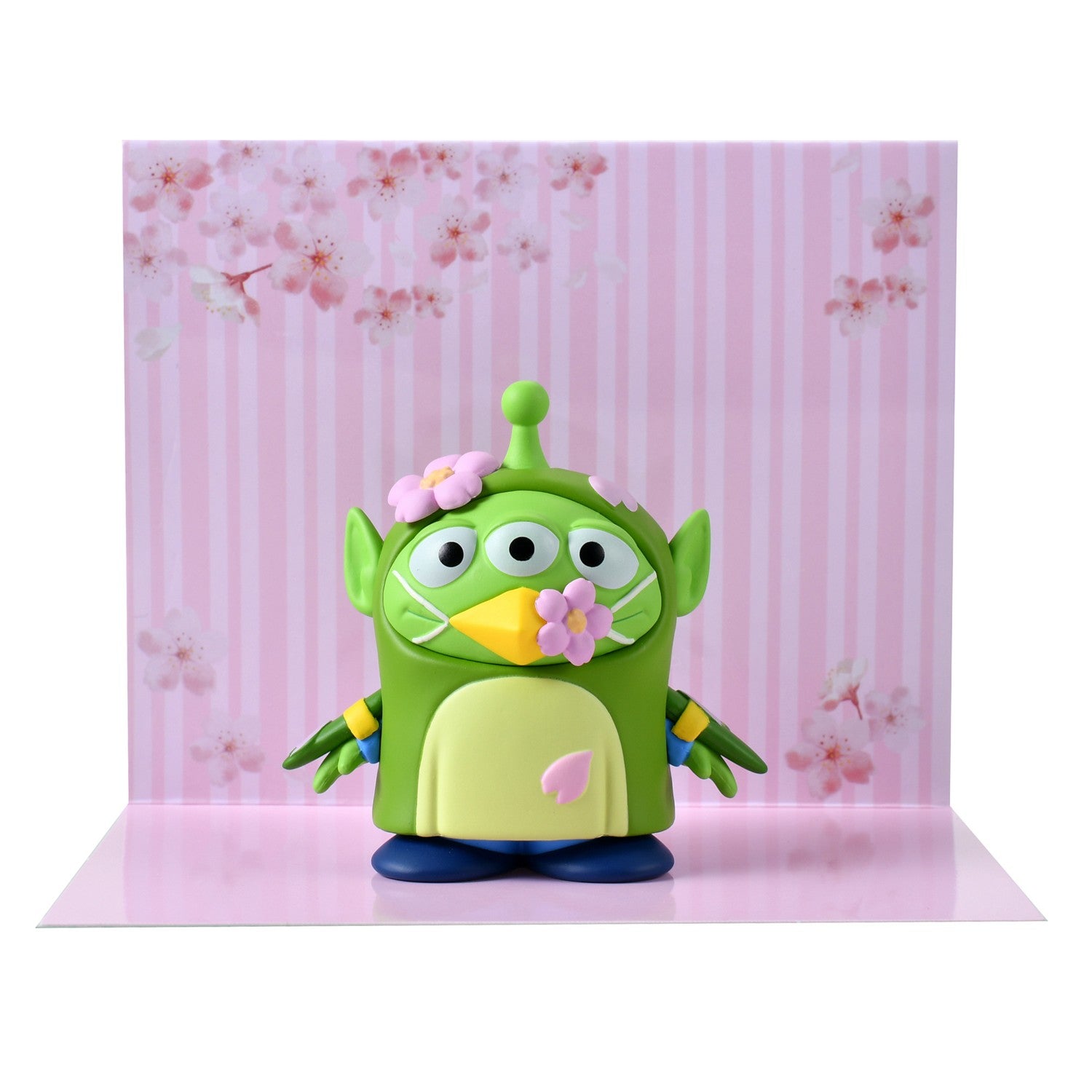 Little Green Men/Alien Mascot Warbler Sakura Figure
