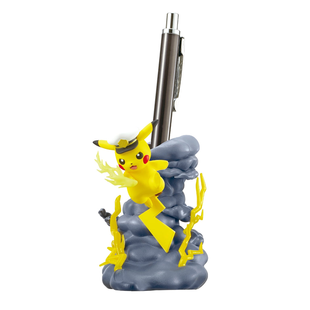 DesQ BATTLE on DESK Ver. Anime Pokemon figure on desk with dynamic pose from Japan