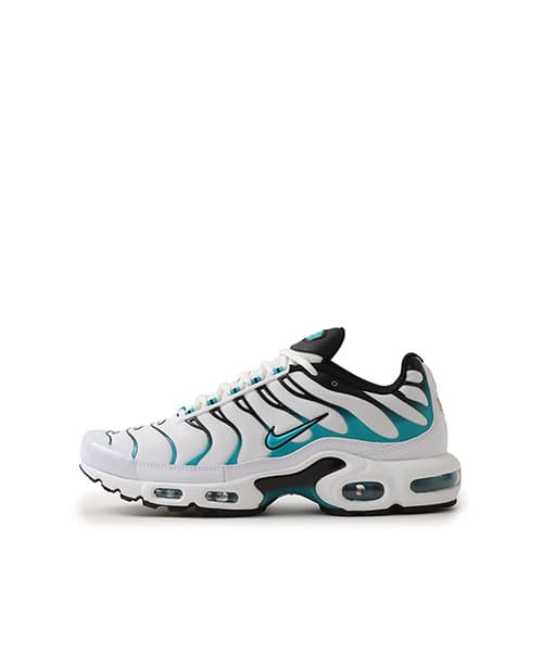 NIKE AIR MAX PLUS Sneakers with unique design from Japan
