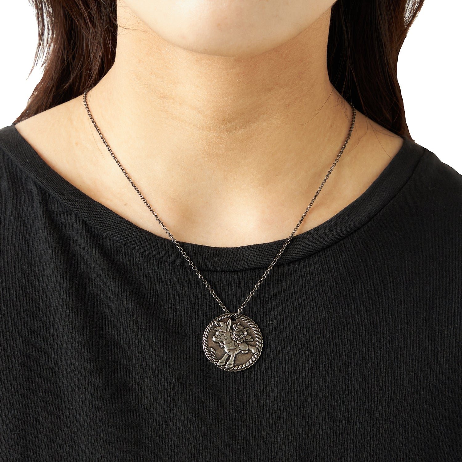 Pokemon Necklace Run Run! Desert with packaging, showcasing authentic Japanese collectible from KADO Japan