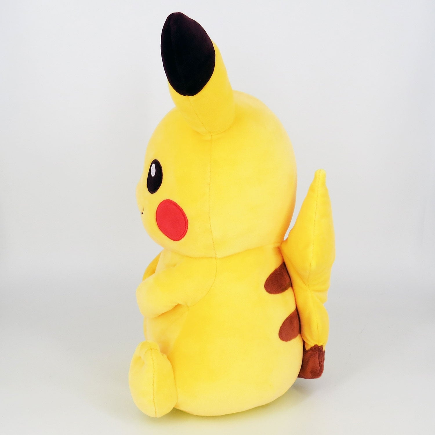 Potehugu Cushion Pikachu