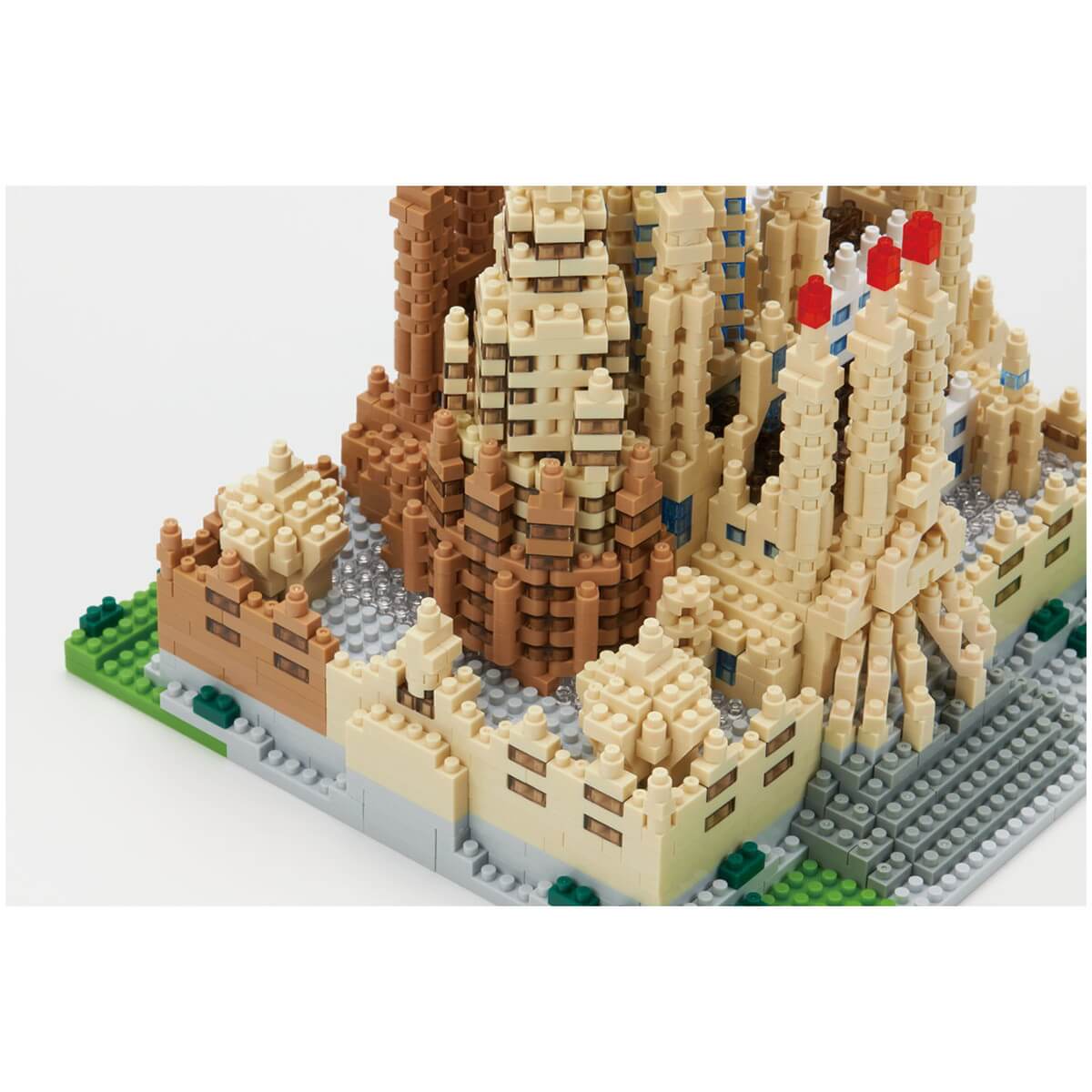 Nanoblock Sagrada Familia Deluxe Edition