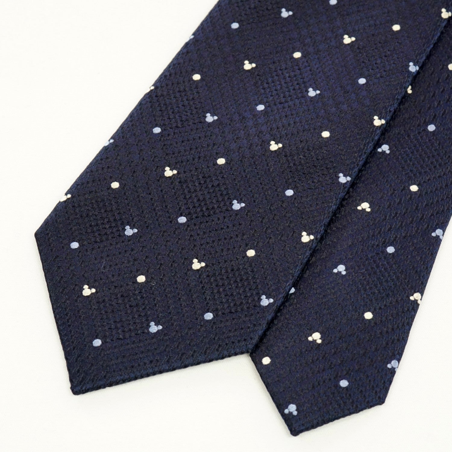 Disney/Tie Glen Plaid Pattern