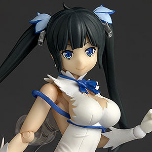 Revoltech Is It Wrong to Try to Pick Up Girls in a Dungeon? Hestia