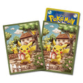 Pokémon TCG Deck Shield Sleeves – Pikachu's Gift Green (60-Pack)