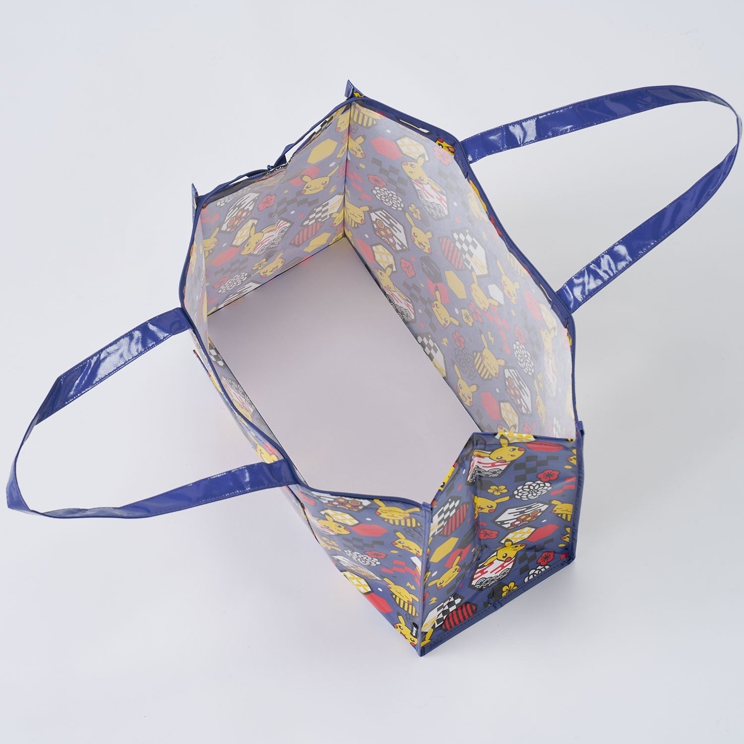 Souvenir bag that can be carried on, Japanese pattern Pikachu all over pattern