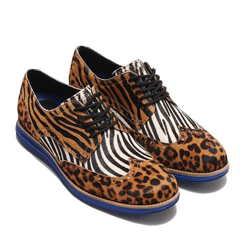 COLE HAAN x atmos ORIGINALGRAND WINGTIP OXFORD sneakers with unique design from Japan