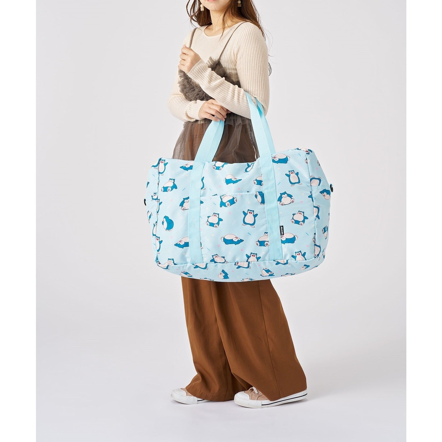 Carry-on bag that can be stored in a pouch 45L Snorlax