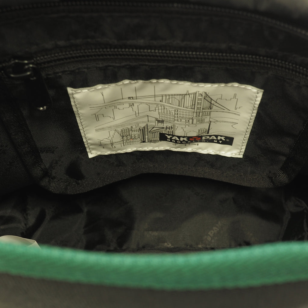 YAKPAK Mini Messenger Nyaoha