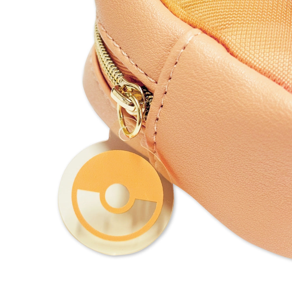 Mesh mini pouch with carabiner gradation OR
