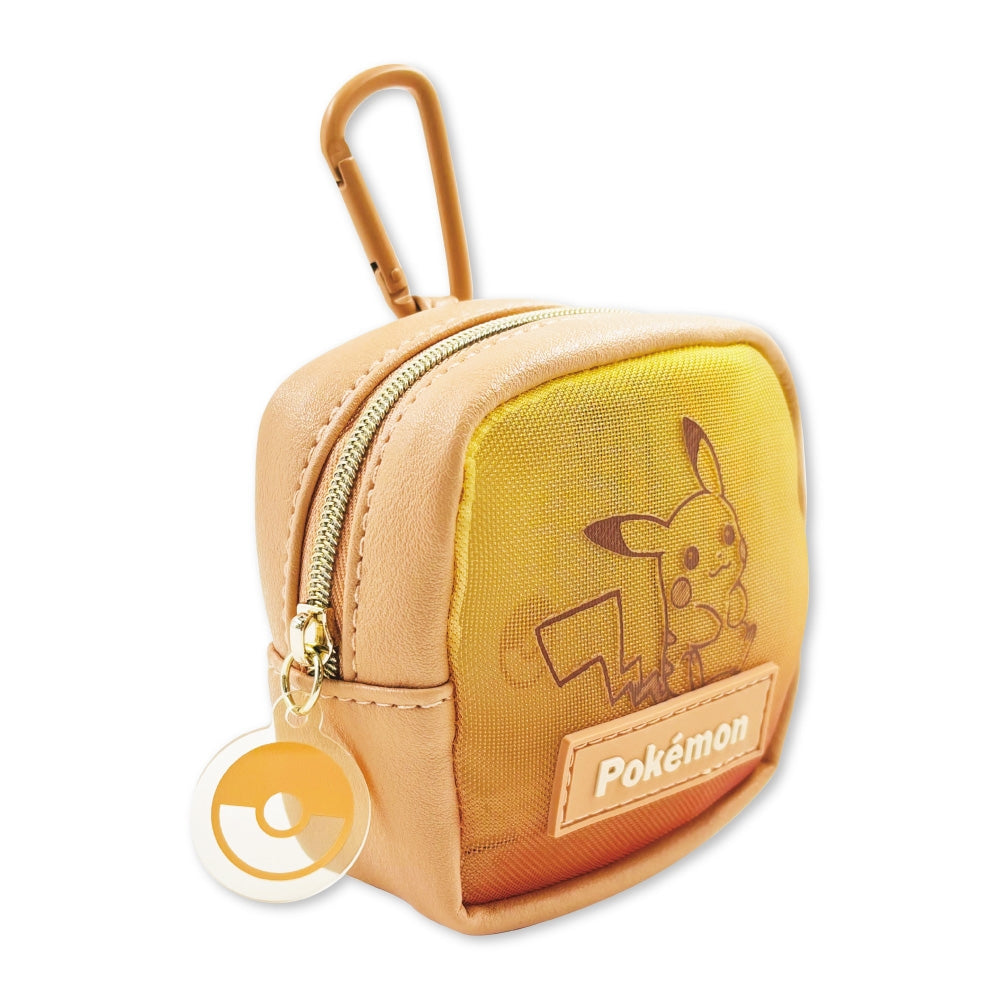 Mesh mini pouch with carabiner gradation OR