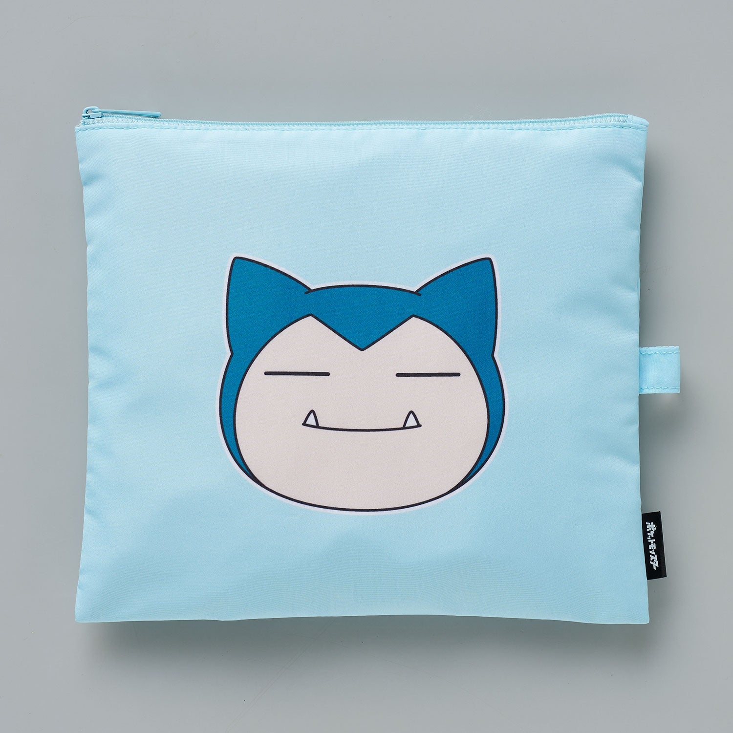 Carry-on bag that can be stored in a pouch 45L Snorlax