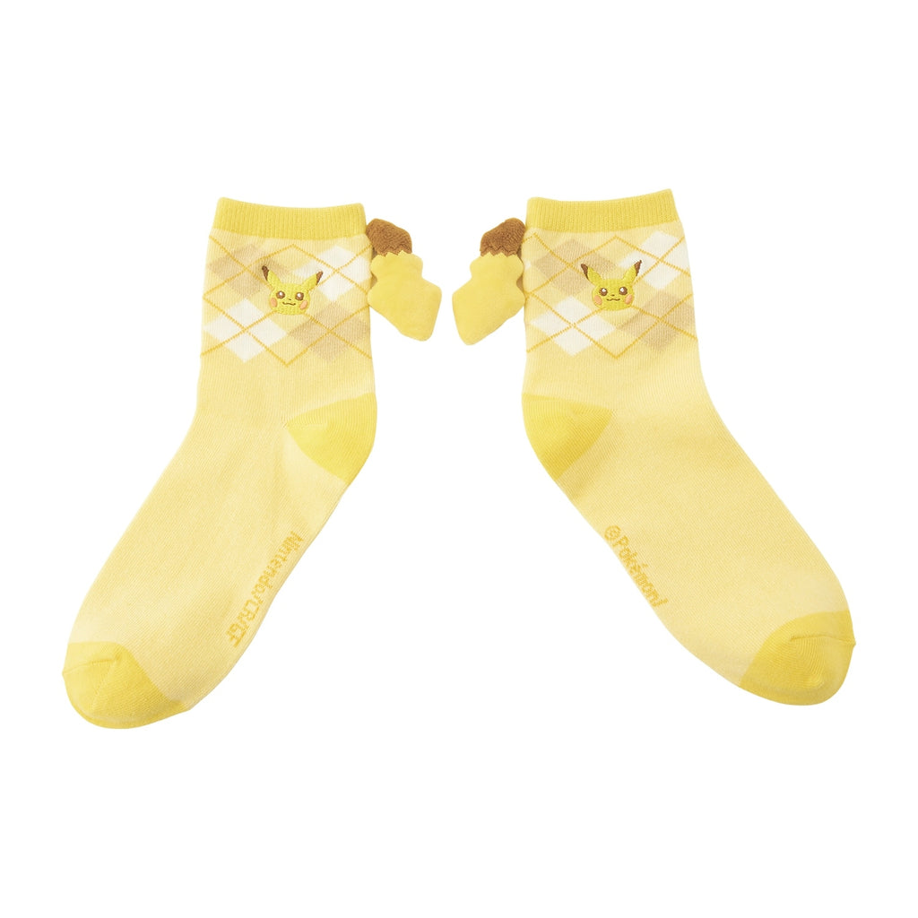 Socks with tail Pikachu (23-25cm)