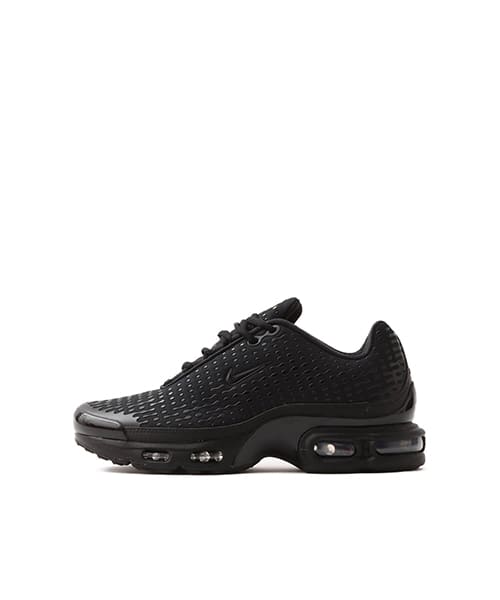 NIKE AIR MAX PLUS VII sneakers with unique design from Japan