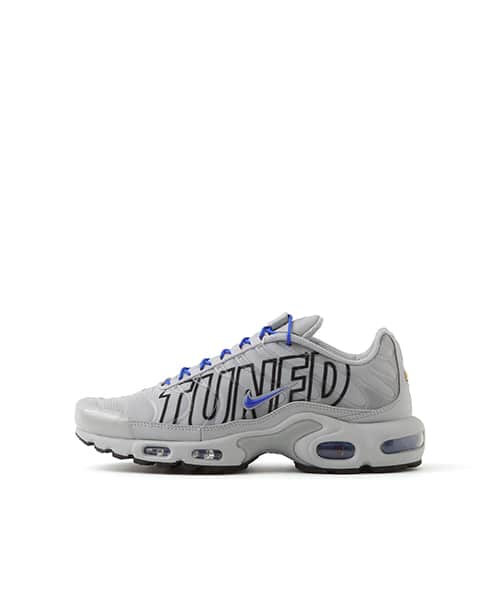 NIKE AIR MAX PLUS sneakers with unique design details from Japan