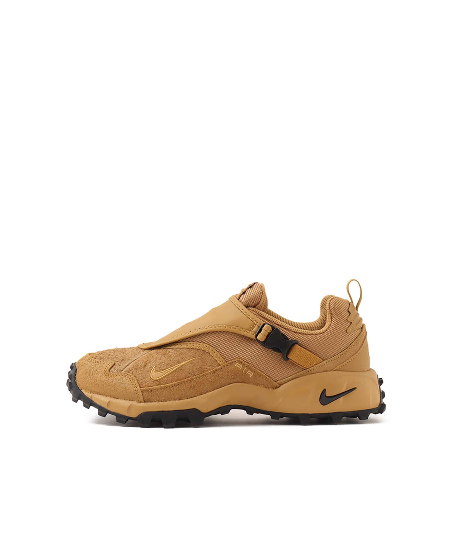 NIKE ACG PHASSAD SP sneakers with unique design from Japan